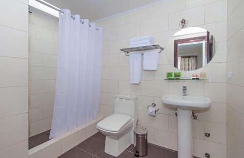 Financial District Hotel | Discover Family-Friendly Comfort at Casa Alta, 5-Star Experience