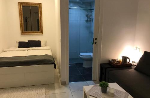Quesada House | Relax at Casa Alta - Villa with Private Pool for Families
