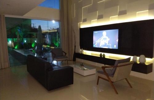Guarajuba House | Top-Rated Casa Alto Padrão with Pool & Pet-Friendly Suites