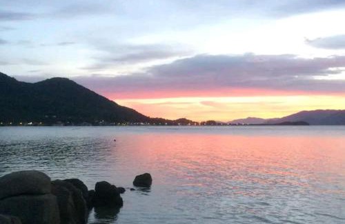 Florianopolis House | Beachfront Casa Alto Padrão: Guest Rated 10/10 Experience