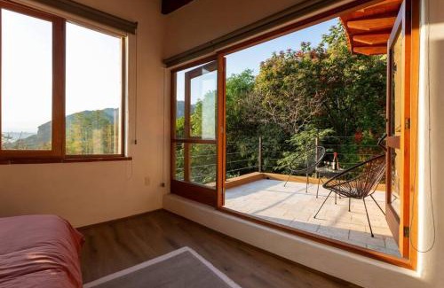 Tepoztlan Villa | Casa Aluna - Oasis in Mountain - Premium 3 bedroom Villa in Tepoztlán with WiFi