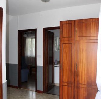 Lira Apartment | Casa Amadora: Pet-Friendly Oceanfront Hideaway with High Ratings