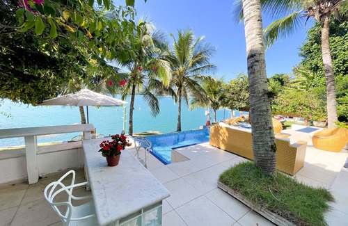 Caetes House | Casa Amalfi - Oceanfront Paradise with Private Pool