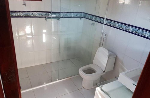 Rio Vermelho Norte House | Relax at Casa Amarela with Pool and Ocean Views