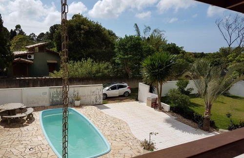 Rio Vermelho Norte House | Relax at Casa Amarela with Pool and Ocean Views