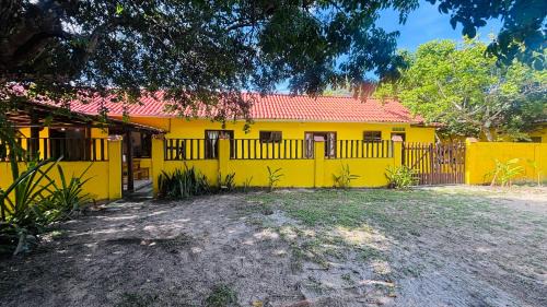Aritagua Villa | Beachfront Casa Amarela: Family-Friendly, Pet Friendly Stay