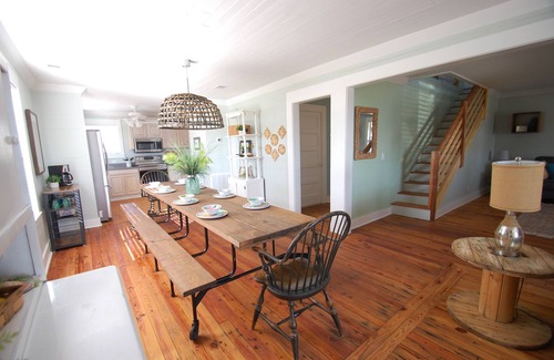 Port St. Joe Cottage | Casa Amarilla - steps to St Joe Beach & Mexico Beach