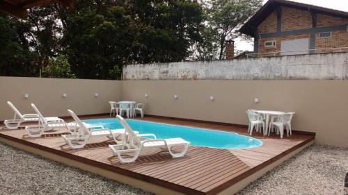 Mariscal House | CASA AMBAR: Pet-Friendly Retreat with Pool in Mariscal