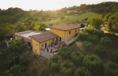 Valfabbrica House | Relax at Casa Ambrogi: Pet-Friendly with Ocean Views