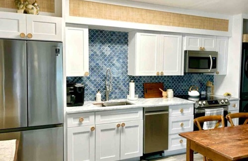 Englewood Cottage | Oceanfront Casa Amistad: Top-Rated Beach Rental Experience