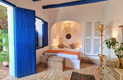 Trinidad House | Relax at Casa Amistad: Spa, Restaurant & Family-Friendly