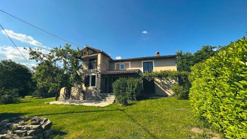 Blatna Vas Villa | Oceanfront Escape at Casa Ana - Guest Rated 9.3/10