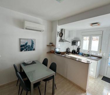 Vergel House | Casa Ana - Relaxing Getaway Near the Beach