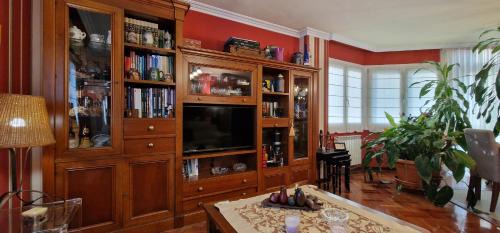 Distrito Llano Apartment | Casa Anabel - Family-Friendly Retreat with Garage Access