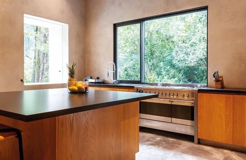 Valle de Bravo Villa | Casa Andima: Inviting Retreat with Spa and Hot Tub Amenities