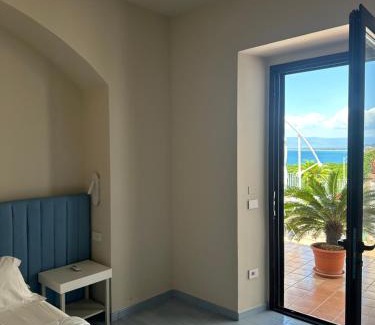 Pizzo Bed & Breakfast | Top-Rated B&B Casa Angelieri with Oceanfront Views