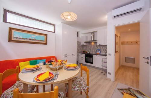 Alassio Apartment | Casa Angerin: Oceanfront Getaway with Spa & Breakfast
