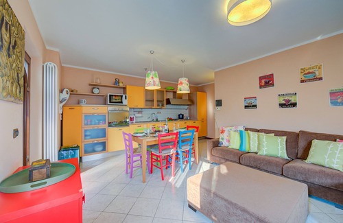 Vesio Apartment | Scenic Casa Angiolina with Lake & Mountain Views in Tremosine