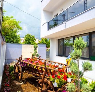 Eforie House | Beachfront Bliss at Casa Angy - Rated 9.2/10 by Guests