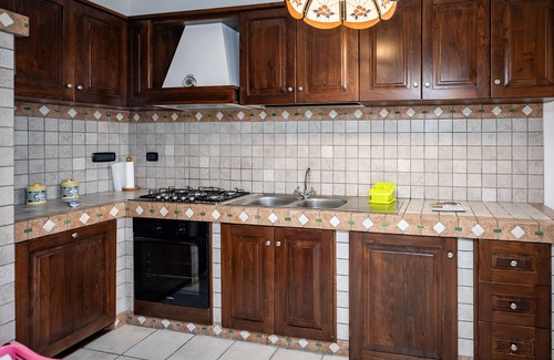 Pisciotta Villa | Cozy Casa Aniello: Family-Friendly with Kitchen Amenities