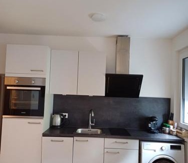 Favoriten Apartment | Top-Rated Casa Anja: Family-Friendly Retreat Awaits