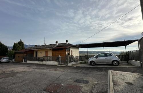 Caprino Veronese House | Cozy Casa Anna: Oceanfront Oasis with Family-Friendly Amenities