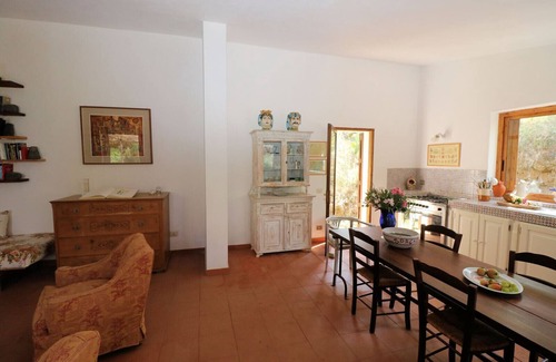 Ricadi House | Casa Antonia: Beachfront Escape with Sea View for 4