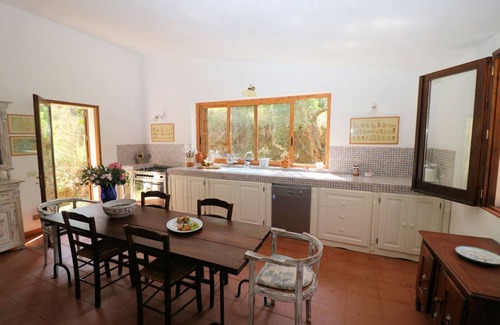 Ricadi House | Casa Antonia: Beachfront Escape with Sea View for 4