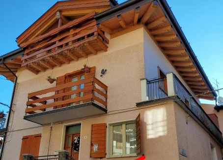 Capovalle House | Top-Rated Family Haven: Casa Antonella with Kitchen Access