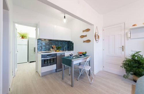 Melenara Apartment | Beachside Escape at Casa Antonia: 9.8 Guest Rated Stay