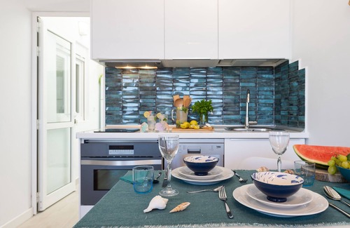 Melenara Apartment | Beachside Escape at Casa Antonia: 9.8 Guest Rated Stay