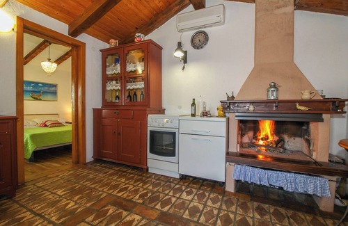 Sovinjska Brda House | Discover Casa Antonija: A Cozy Retreat in Sovinjska Brda