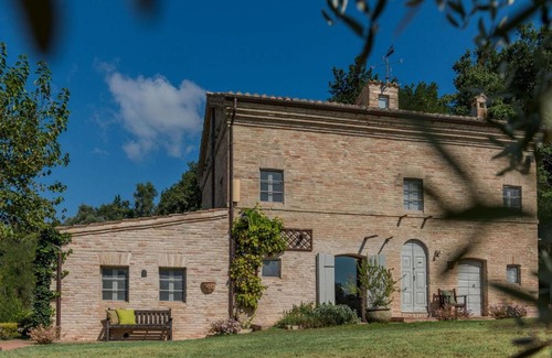 Mogliano Villa | Discover Casa Antonio 8: Oceanfront Bliss with Pool Access