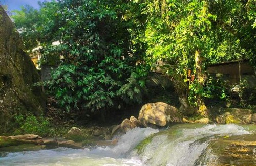 Cachoeiras de Macacu House | Scenic Casa by the Waterfall with Breathtaking Views