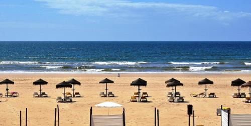 Vila Real Santo Antonio Apartment | Pet-Friendly Casa ao Mar with Oceanfront Views – Rated 9.5/10