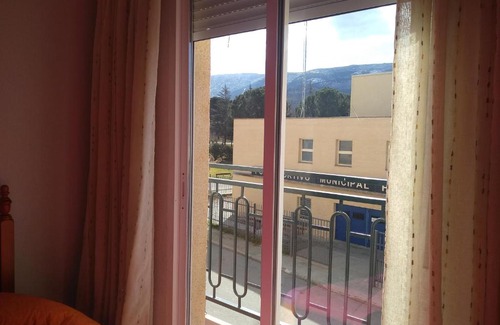 Navaluenga Apartment | Family-Friendly Stay at CASA ARA for Your Next Adventure