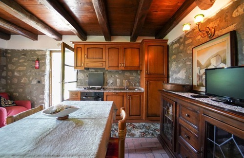 Filattiera Villa | Cozy Casa Arcadio: Family Villa with Ocean View & Pool