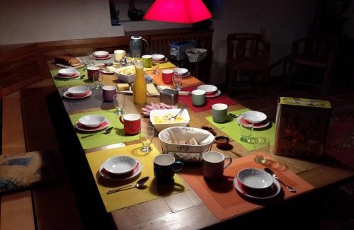 Andon Bed & Breakfast | Family-Friendly Casa Arnera with Oceanfront Pool Access
