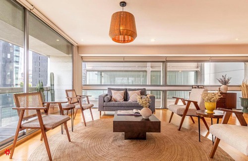Polanco Apartment | Discover Casa Arquímedes 11 by Kukun: Pet-Friendly Retreat