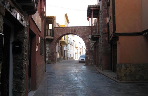 Gea de Albarracin Apartment | Family-Friendly Retreat at Casa Artigot - Rated 8.7/10