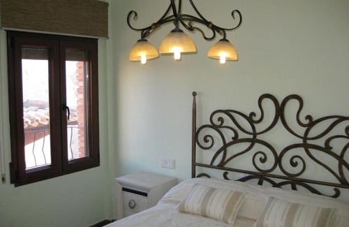 Gea de Albarracin Apartment | Family-Friendly Retreat at Casa Artigot - Rated 8.7/10