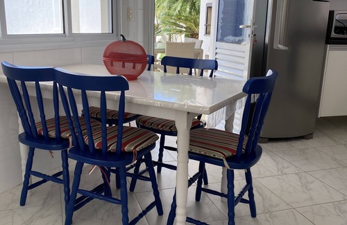Balneario Praia do Pernambuco House | Casa Arvoredo - Experience Oceanfront Bliss with Pool & Suites