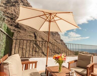 La Calera House | Ocean View Retreat at Casa Askanova - Rated 9/10 by Guests