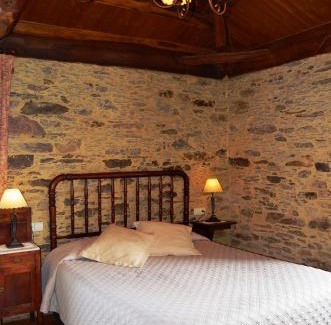 Pantinobre House | Elegant Oceanfront Stay at Casa Assumpta - Rated 9.2/10