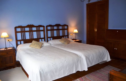 Pantinobre Hotel | Casa Assumpta: Family-Friendly Hotel with Pool & Spa