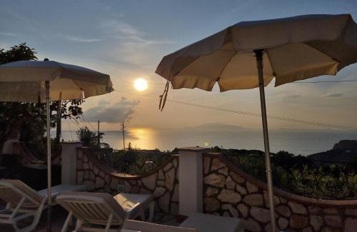 Anacapri Bed & Breakfast | Experience Casa Astra: 4-Star Stay with Hot Tub & Breakfast