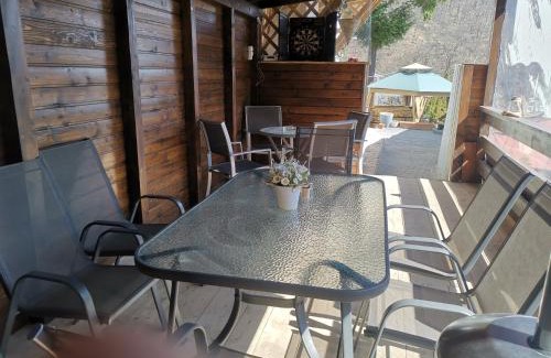 Calimanesti House | Cozy Casa Aurora: 10/10 Stay with Hot Tub & Fireplace