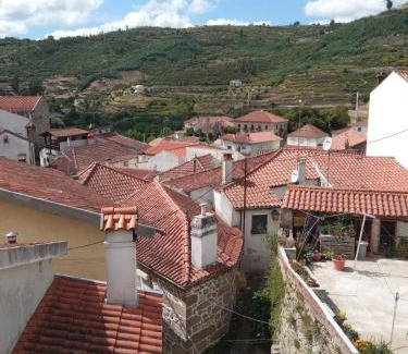 Avo Apartment | Discover Casa Avô: Pet and Child Friendly Retreat