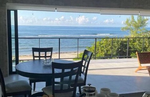Bodden Town House | Unforgettable Beachfront Escape at Casa Avi in Cayman