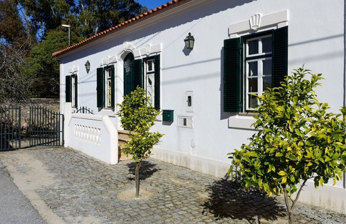 Beira Villa | Discover Casas do Estação: Top-Rated Country House Escape